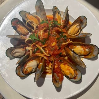 Linguini Mussels